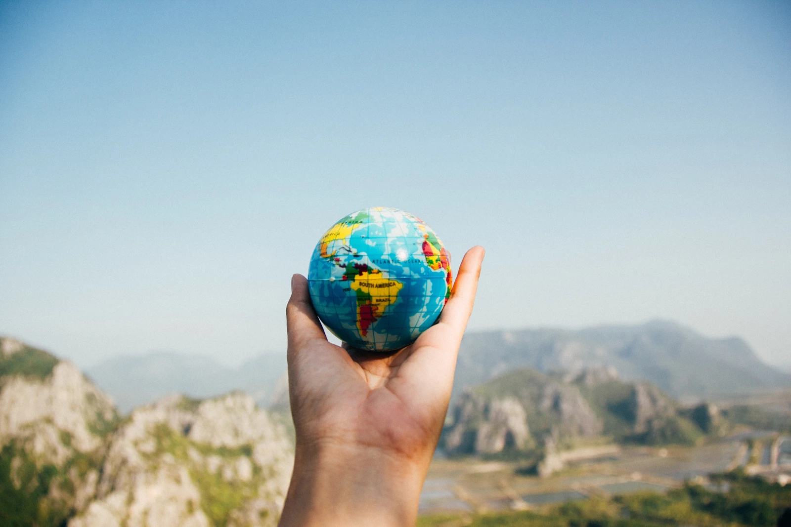 what-are-the-7-wonders-of-the-world-and-can-you-visit-them.jpg