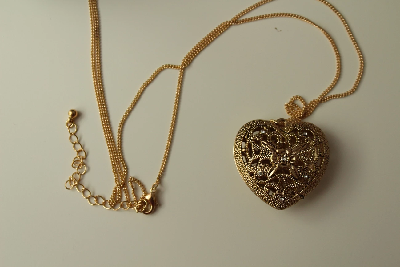 How to care for antique jewellery